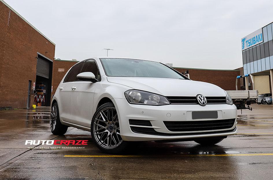 VOLKSWAGEN GOLF HOCKENHEIM HYPER BLACK